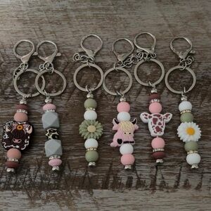 Daisy Beaded Keychain Earrings